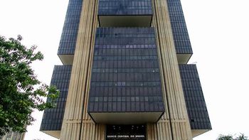 Senado aprova transferência do Coaf para o Banco Central