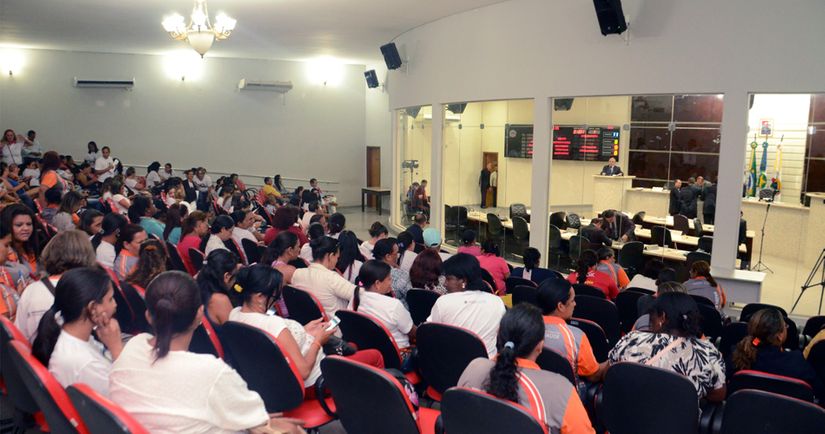 Câmara de Vereadores realiza sabatina com Nino e Terezinha 