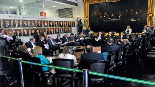 Senado define roteiro para julgamento de Dilma Rousseff