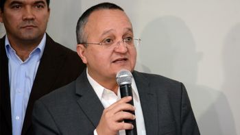 “Sou um homem de partido. E não traí o Percival”, diz Taques