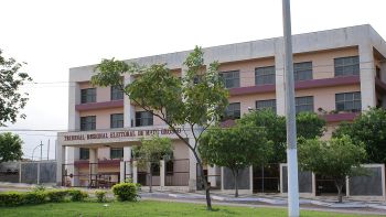 Candidatos que aguardam recurso podem fazer campanha