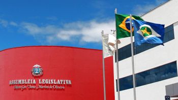 Deputados aprovam fim da cobrança por estimativa em contas de energia e água