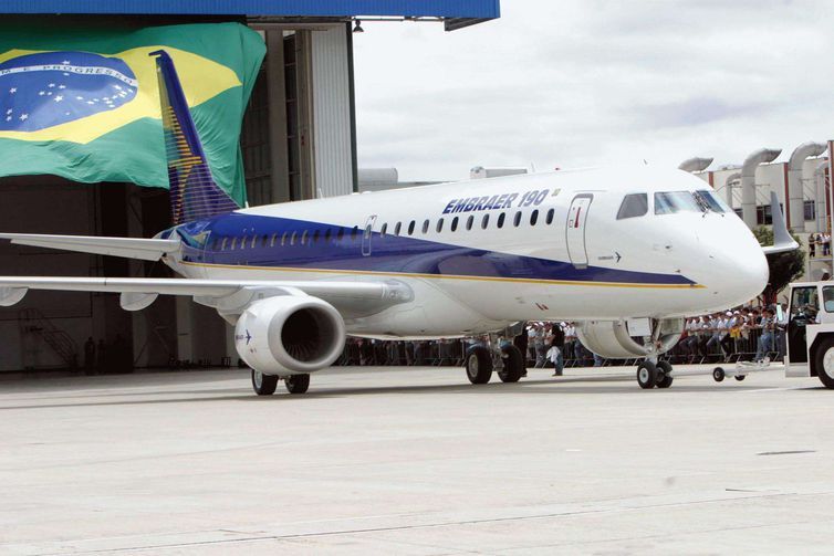 Conselho de administração da Embraer ratifica parceria com Boeing