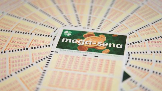 Mega-Sena, concurso 2.212: ninguém acerta as seis dezenas e prêmio vai a R$ 50 milhões