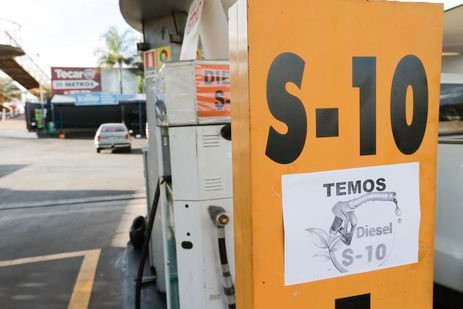 Portaria cria rede para fiscalizar descontos sobre o diesel nos postos