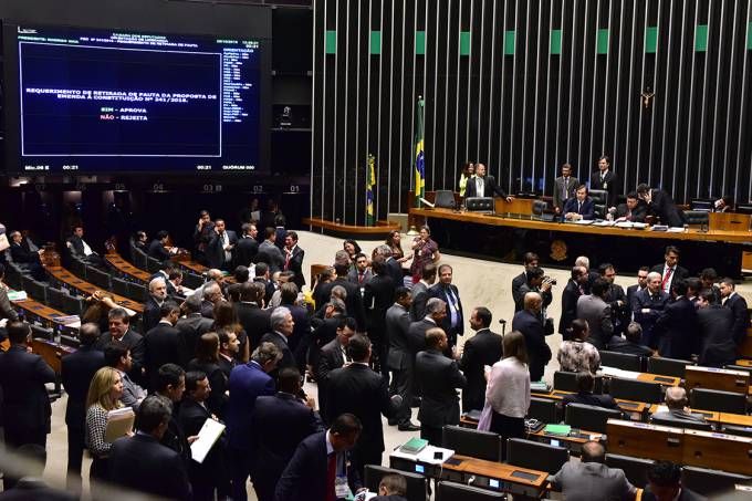 Mudança em pacote anticorrupção é 'atentado à Democracia', avalia Ajufe