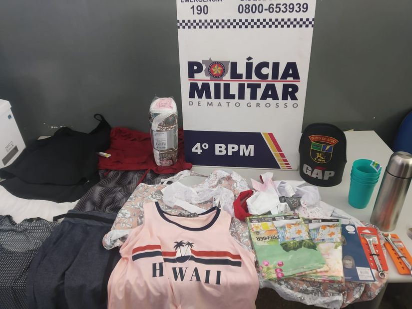 Casal é preso e adolescente é apreendida por furto em duas lojas no Centro 