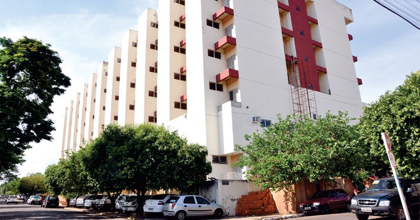 Médicos da Santa Casa encerram greve, mas iminência de paralisação continua