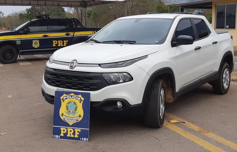 Homem é preso com veículo de locadora alugado com documentos roubados