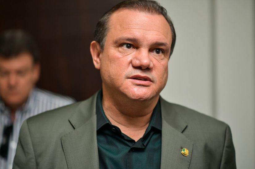 STF manda ação contra Fagundes para MT