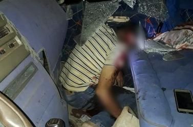 Homem é executado com tiros de espingarda dentro de caminhão enquanto dormia