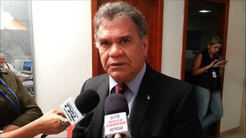 Possível alvo de processo, Jota Barreto pede aposentadoria