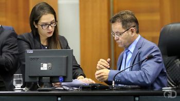Botelho é reeleito presidente da AL com 20 votos