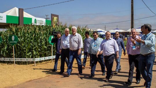 Governo anuncia investimentos na região norte do Estado durante abertura da Agroshow