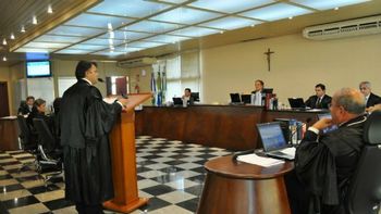 TRE prepara força-tarefa no sábado para julgar registro de candidatos