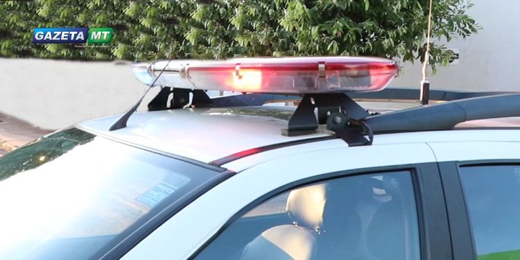 PM recupera veículo furtado em bairro de Rondonópolis