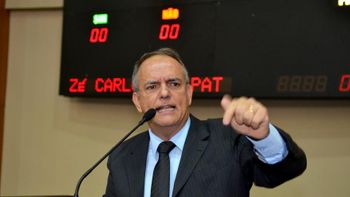 Emocionado, Zé do Pátio encerra atividades na Assembleia Legislativa
