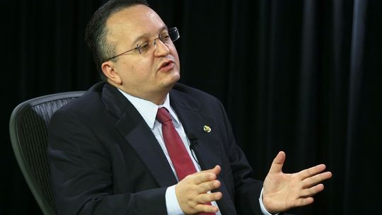 Taques afirma que não atrasará ainda mais salários dos servidores