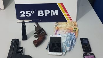 Roubo a pizzaria termina com homem e adolescente presos em Várzea Grande