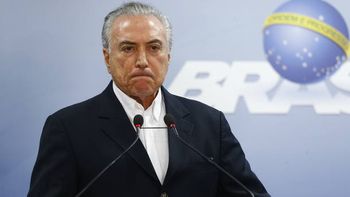Temer autoriza uso das Forças Armadas contra caminhoneiros