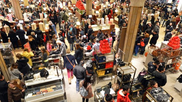 Consumidor deve ficar atento a seus direitos durante Black Friday 