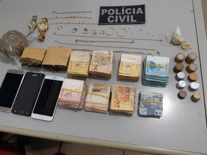 Mulher traficante de Sorriso é presa com mais de R$ 22 mil