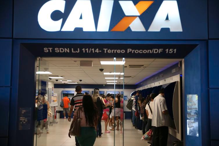 Acaba prazo para saques de cotistas com menos de 60 anos