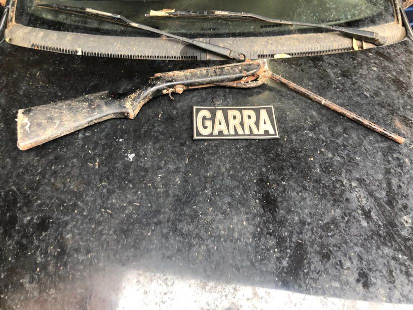 Homem é flagrado com espingarda durante operação em Rondonópolis