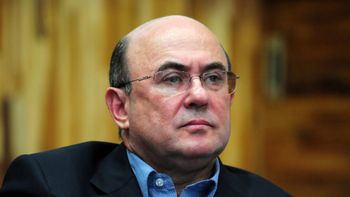Advogado de Riva nega acordo de réu com a Justiça