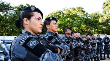 Apaixonada pelo que faz, policial é única mulher na Cia de Força Tática
