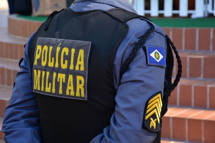 Adolescente esfaqueia mulher e acaba sendo baleado na fuga por motoqueiros em MT 
