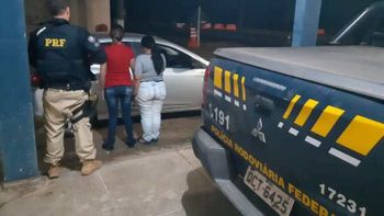 Mulheres são presas com carro roubado que seria entregue na fronteira