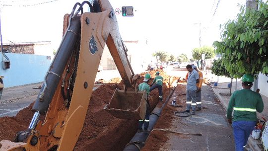 Sanear realiza bloqueio da Avenida Marechal Dutra