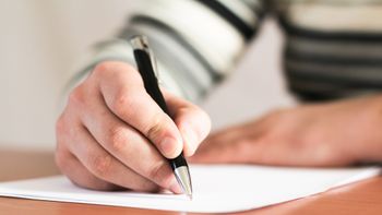 Câmara de MT abre concurso salário de até R$ 5,3 mil