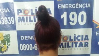 Mulher reage à agressão e esfaqueia marido