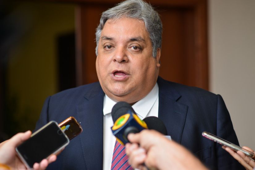 Solto da cadeia pela AL, Fabris pode assumir interinamente presidência da Casa