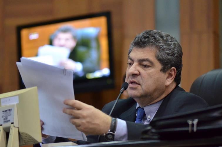 Projeto torna obrigatória venda de capacetes com tipo sanguíneo do condutor