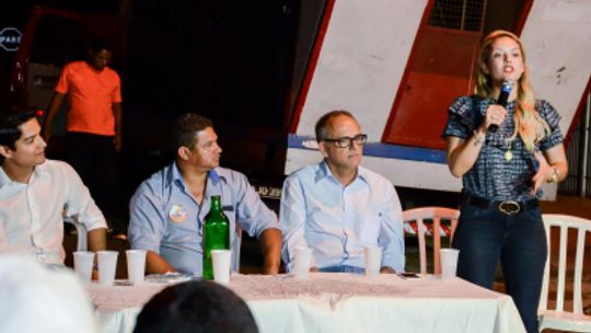 Deputada Janaína Riva participa de evento em apoio a Zé do Pátio