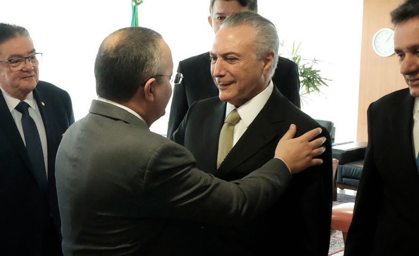 Em encontro com presidente, Taques debate renegociação da dívida de Mato Grosso