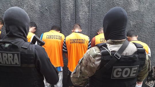 Polícia Civil prende 8 ladrões de banco durante operação em MT