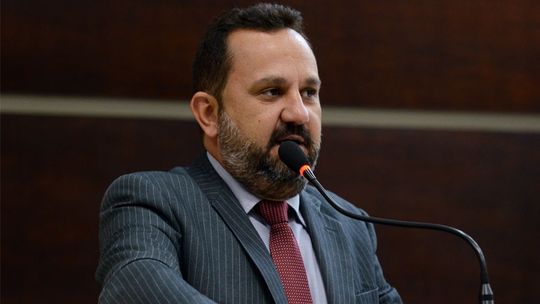 Cláudio da Farmácia reclama de “chá de sumiço” de presidente da Coder