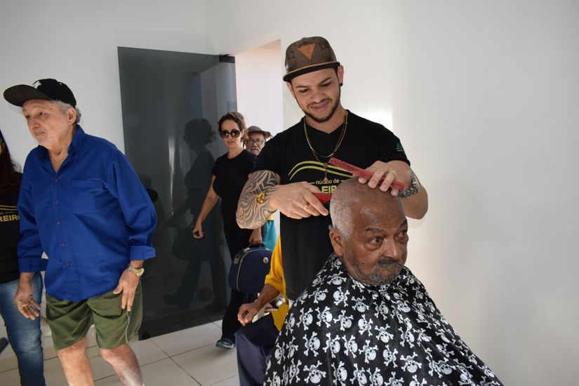 Profissionalismo e carinho dedicados aos idosos