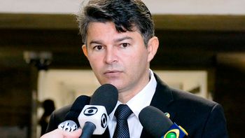 José Medeiros elogia ações do governo para conter gastos e para regularização fundiária