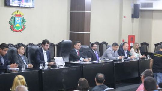 Fechamento de cadeias é contestado em audiência pública na ALMT