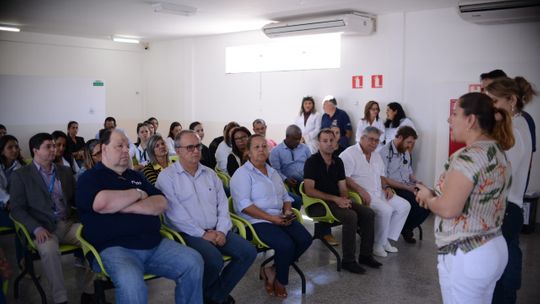 Rumo entrega equipamentos para UPA de Rondonópolis