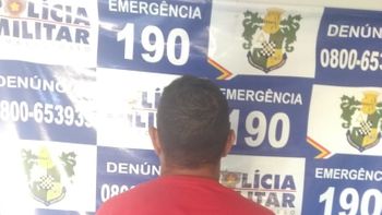 Traficante é flagrado pela PM com drogas e espingarda