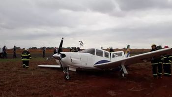 [Vídeo] Avião faz pouso forçado e atropela cachorro em aeroporto de MT