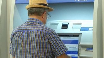 Saques do PIS/Pasep começam hoje para quem tem mais de 57 anos