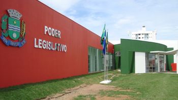 Exigência da Bíblia em sessões na Câmara de vereadores de Sinop é julgada inconstitucional