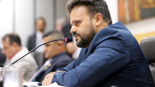 Deputado Claudinei comenta sobre atuação política na AL